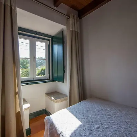 Meet The Artist's Retreat Vila Sintra