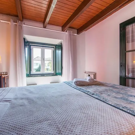 Meet The Artist's Retreat Vila Sintra