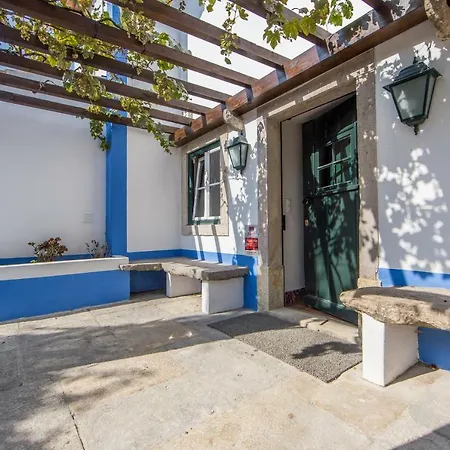 Meet The Artist's Retreat Vila Sintra