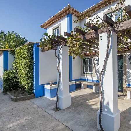 Meet The Artist's Retreat