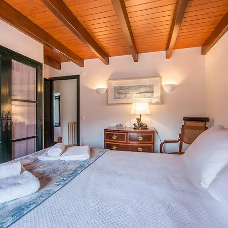 Meet The Artist's Retreat Vila Sintra