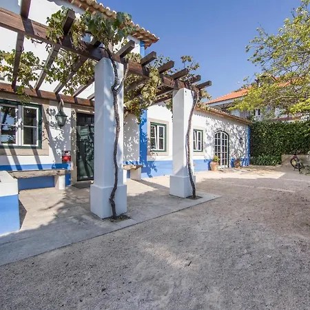 Meet The Artist's Retreat