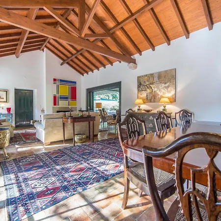 Meet The Artist's Retreat